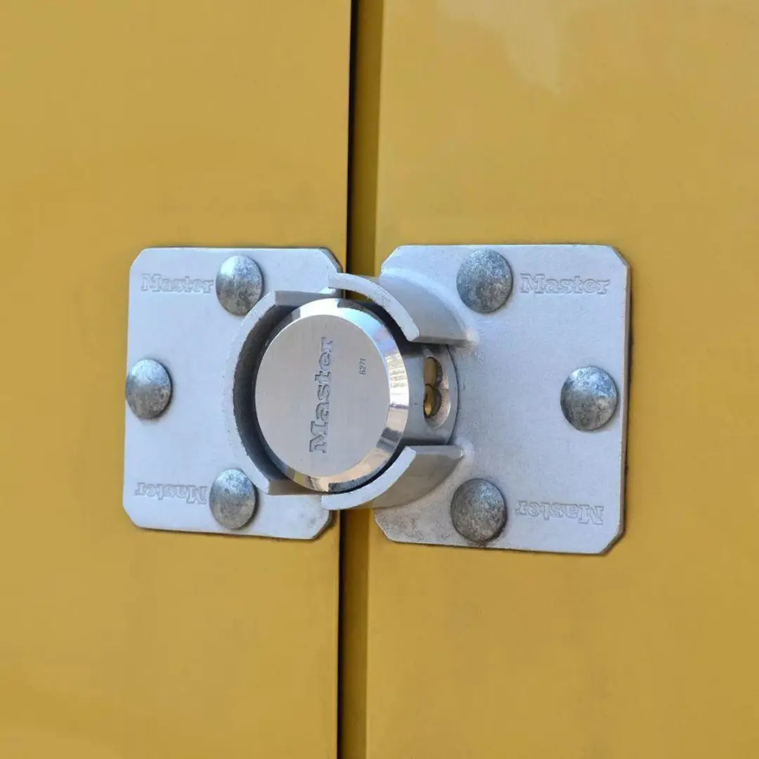 Master Lock Hang- en Overvalslot 55mm - Zilver - afbeelding 2 van 6