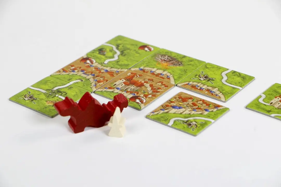 999 Games Carcassonne De Draak, de Fee en de Jonkvrouw Uitbreiding - Bordspel - afbeelding 2 van 6