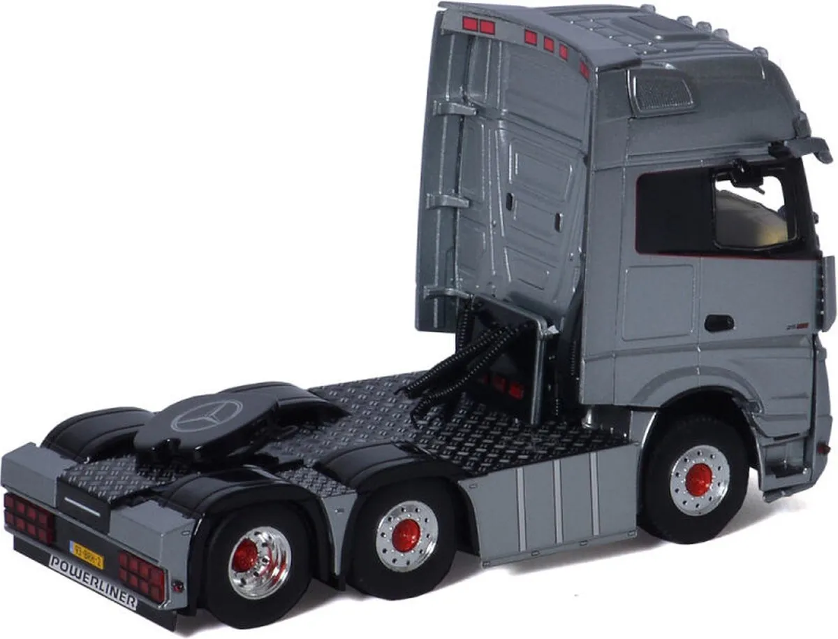 Mercedes-Benz Actros MP5 Giga Space 6x2 Twin Steer - 1:50 - Zilver