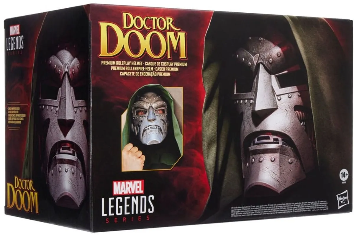 Hasbro Marvel Legends premium roleplay helm Doctor Doom 1:1 replica.