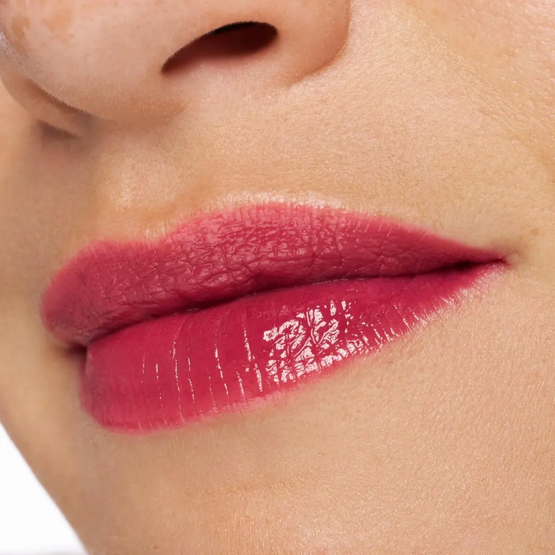 Essence Hydra Kiss Lip Tint 06 Berry Crush - 4ml - afbeelding 4 van 6