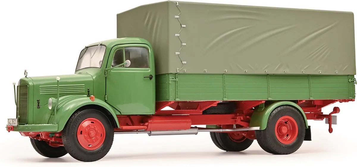 Mercedes-Benz L3500 1:18 Schuco