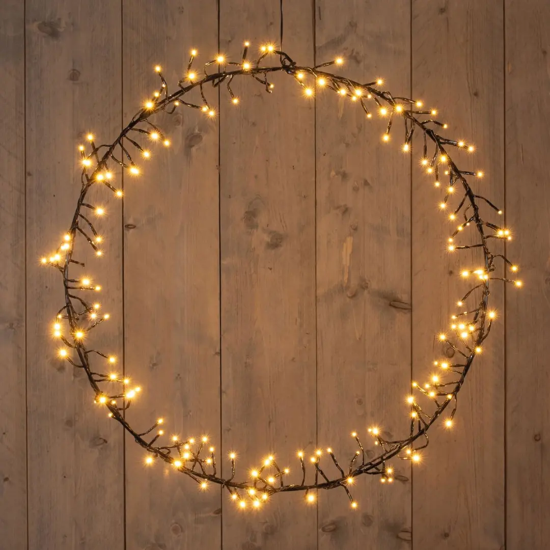 Anna's Collection Krans Cluster 156LED IP44 - 50cm Koel wit - Zwart snoer - afbeelding 2 van 2