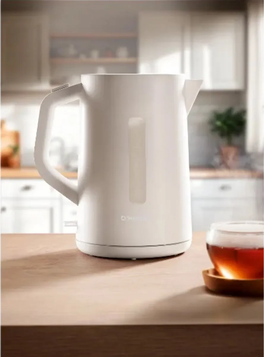 SILVERCREST® Waterkoker 1,7 L - Materiaal: BPA vrij kunststof - Vermogen: 3000 W - 1 l water in ca. 2:37 min. - 360° draaibaar - Uitneembaar en afwasbaar kalkfilter - Waterstandaanwijzing - Wit