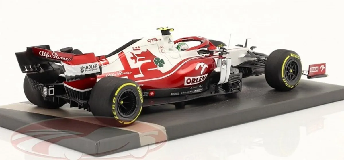 Formule 1 Alfa Romeo Racing Orlen C41 #99 1:18 - Minichamps 18758