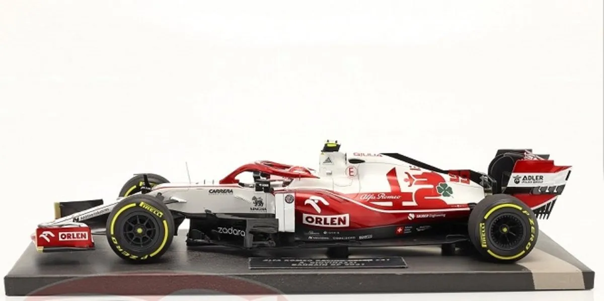 Formule 1 Alfa Romeo Racing Orlen C41 #99 1:18 - Minichamps 18758