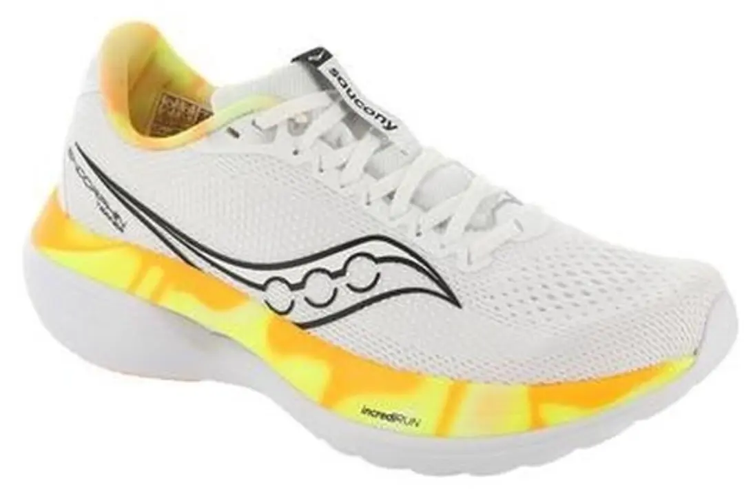 SAUCONY