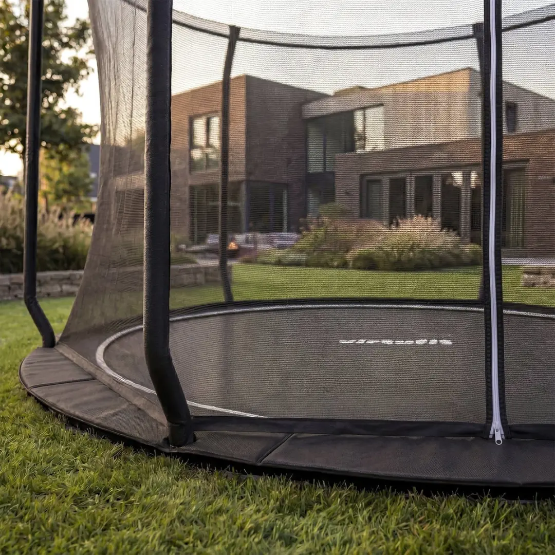 Virtufit GroundLevel Trampoline Ø305cm - Zwart - afbeelding 2 van 6