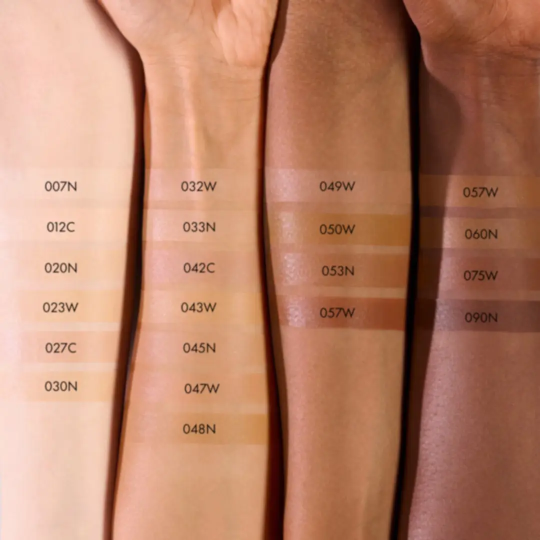 Catrice Skin Like Luminous Foundation 045N - 30ml - afbeelding 4 van 6