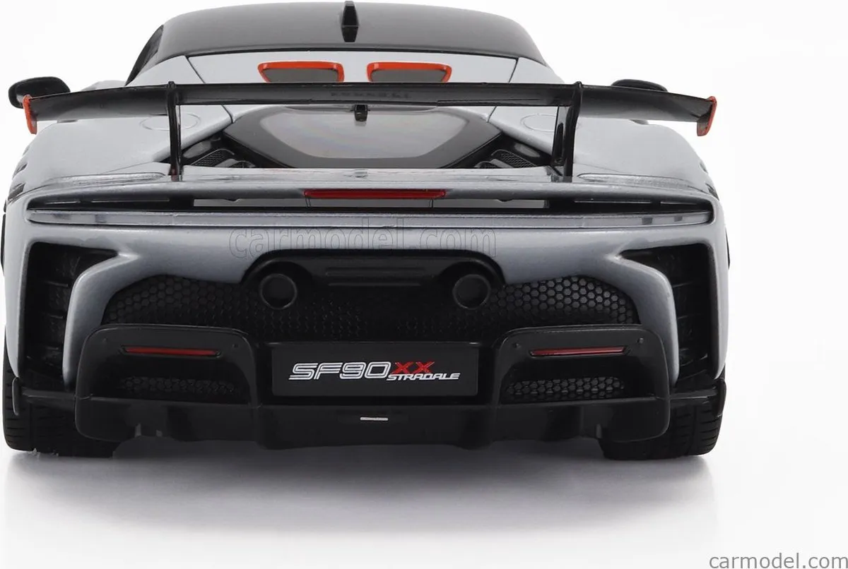 Ferrari SF90 XX Stradale 1:18 Schaalmodel - Zilver