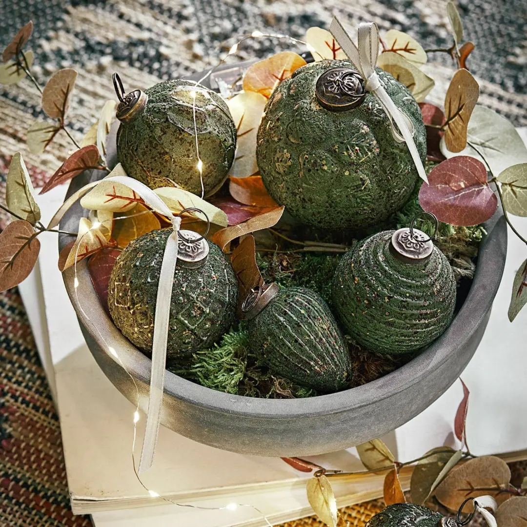 Loberon Kerstversiering Moriches Groen - 6 Stuks Ø10cm - afbeelding 4 van 6