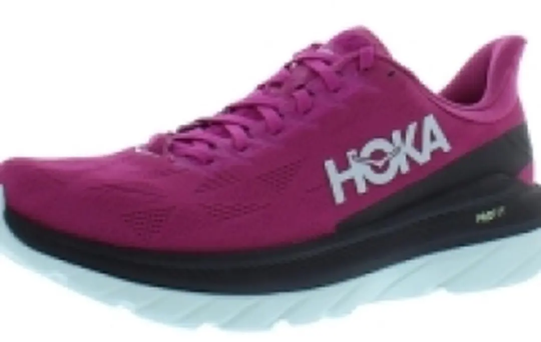 Hoka Essential