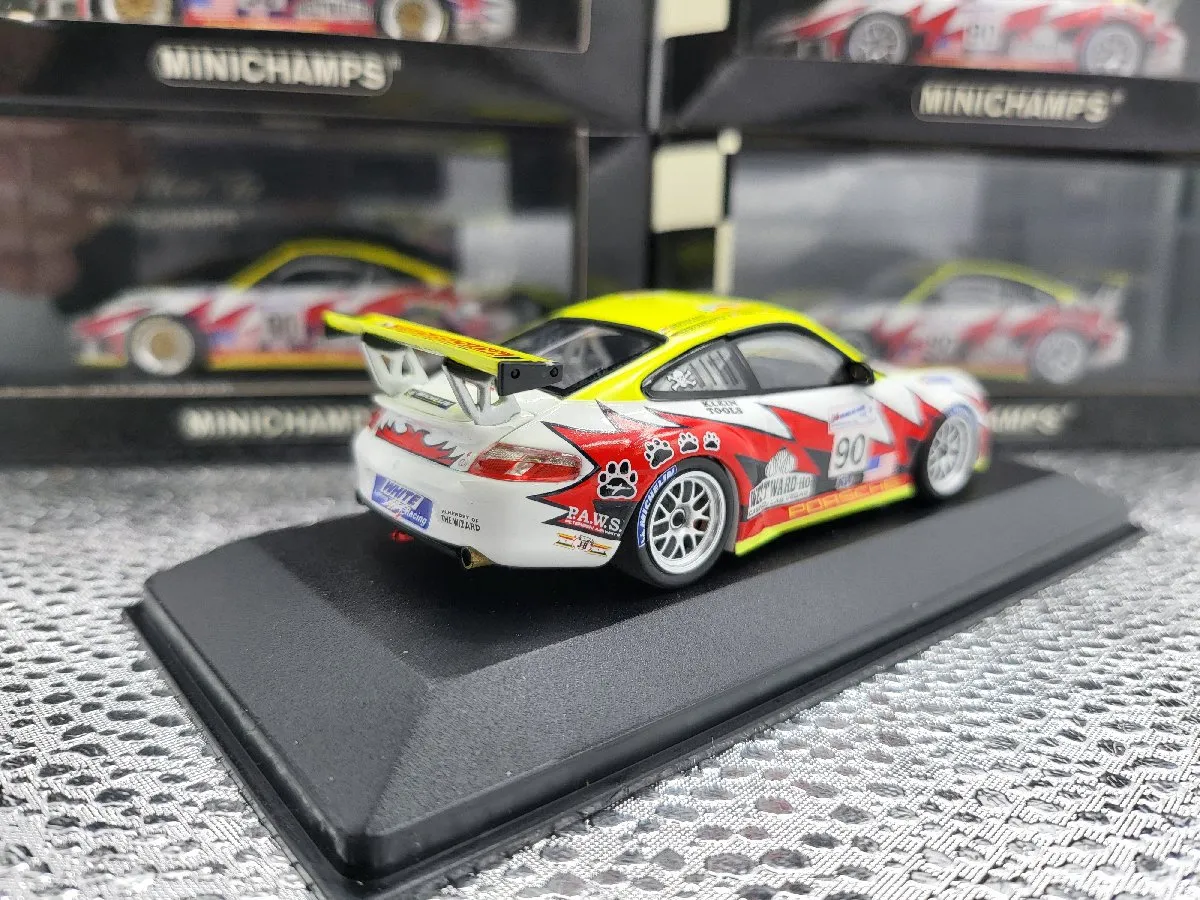 Porsche 911 GT3 RSR #90 24h Le Mans 2005 - 1:43 Minichamps
