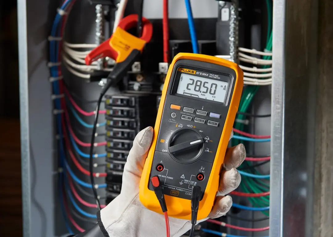 Fluke 87V-MAX Digitaal Multimeter - CAT III 1000V/CAT IV 600V - afbeelding 5 van 6