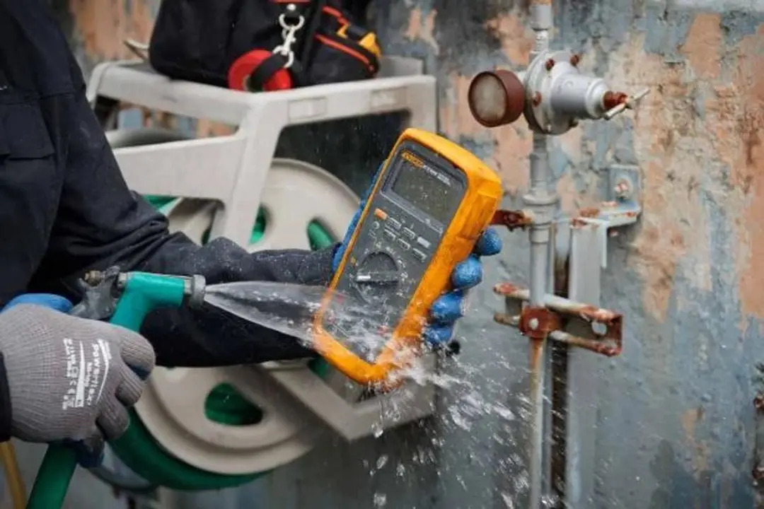 Fluke 87V-MAX Digitaal Multimeter - CAT III 1000V/CAT IV 600V - afbeelding 3 van 6