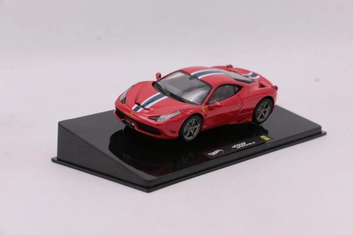 Ferrari 458 Speciale Modelauto 1:43