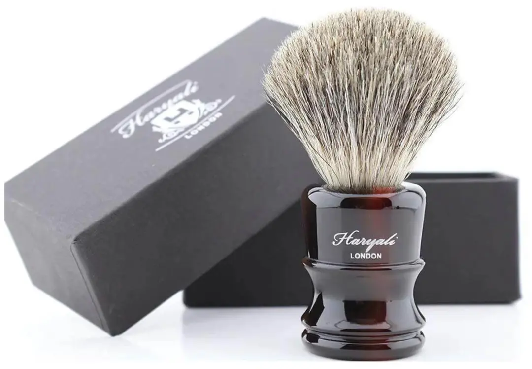 Haryali London Scheerkwast Zwart Rood