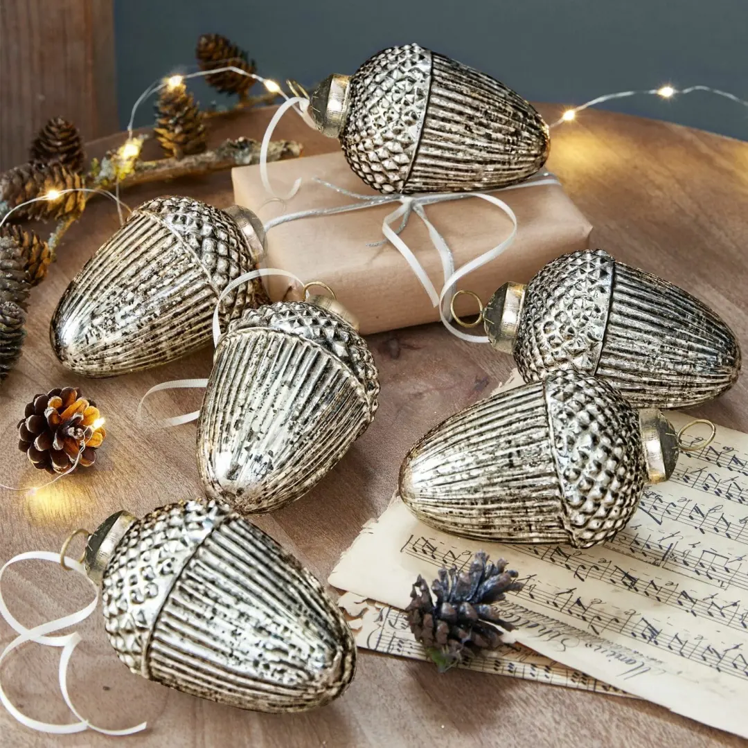 Loberon Kerstversiering Gland Antiekzilverkleurig - 6 Stuks - afbeelding 2 van 5