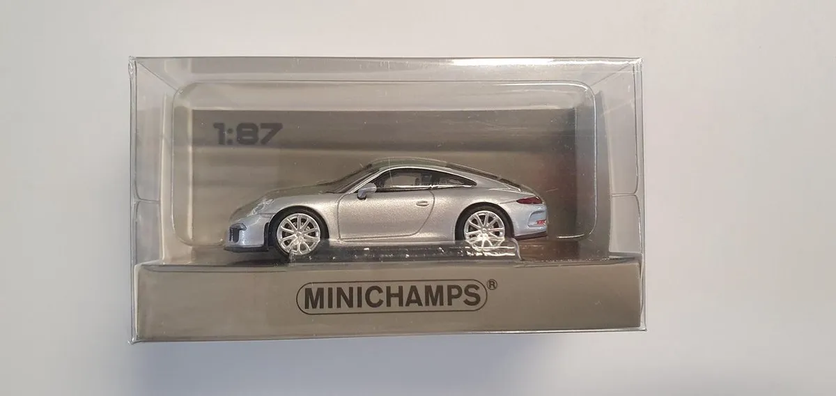 Porsche 911 R 2016 Minichamps 1:87