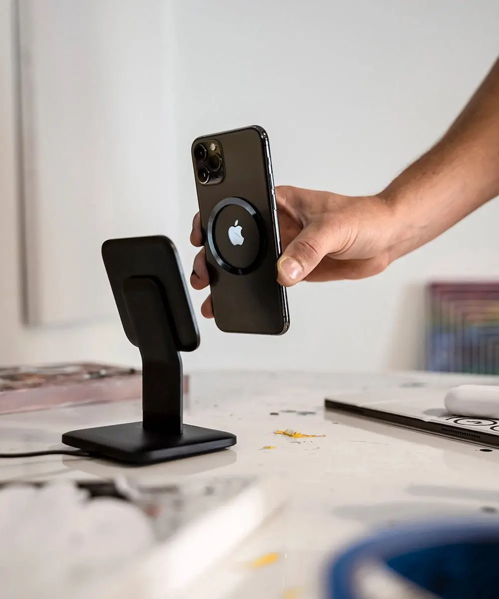 mophie Snap+ Wireless Stand - 15W - Zwart - afbeelding 4 van 6