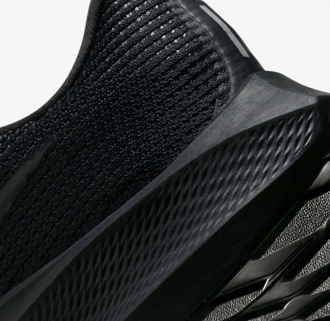 Nike Pegasus 40 Sportschoenen - Maat 44.5 - afbeelding 3 van 6