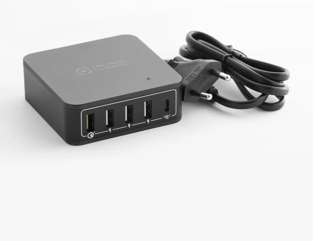 Celly Black Label Powerstation 60W - 5x USB - afbeelding 2 van 4