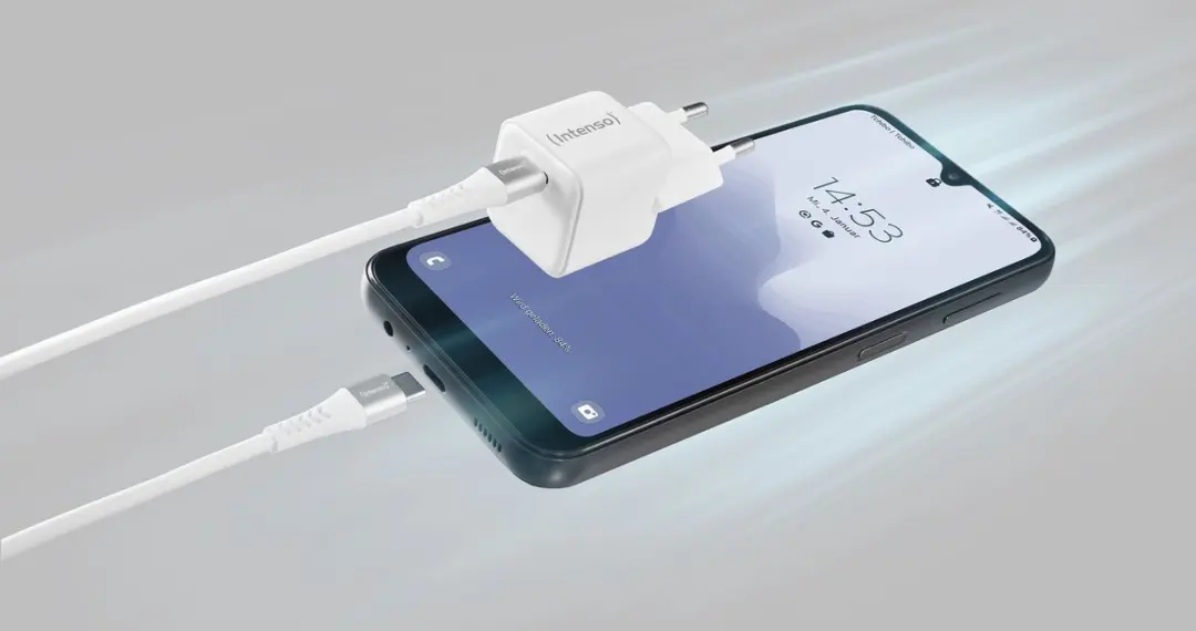 Intenso W30C 30W GaN Voedingsadapter - Wit - afbeelding 5 van 6