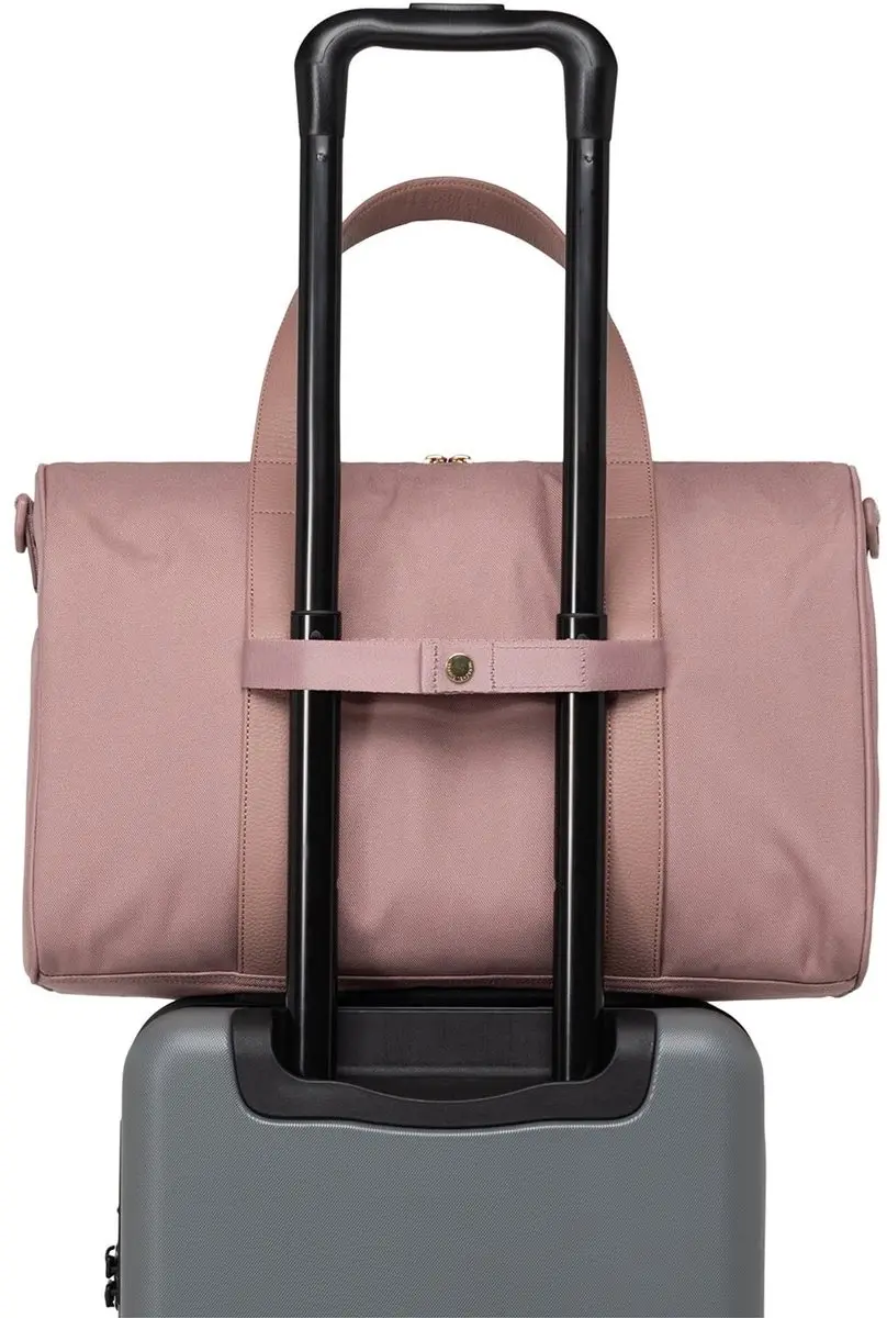 Herschel Novel Carry On Duffle - 26.5L Roze - afbeelding 3 van 6