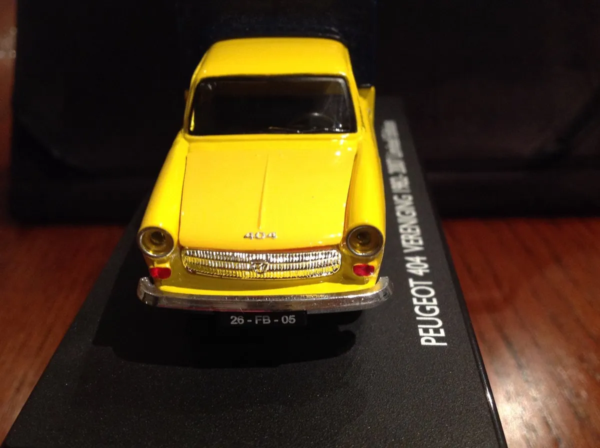 Peugeot 404 Pickup Miniatuur