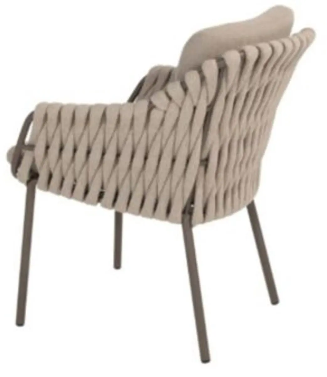 4 Seasons Outdoor Montera Armstoel - Latte - 2 Kussens - afbeelding 4 van 6