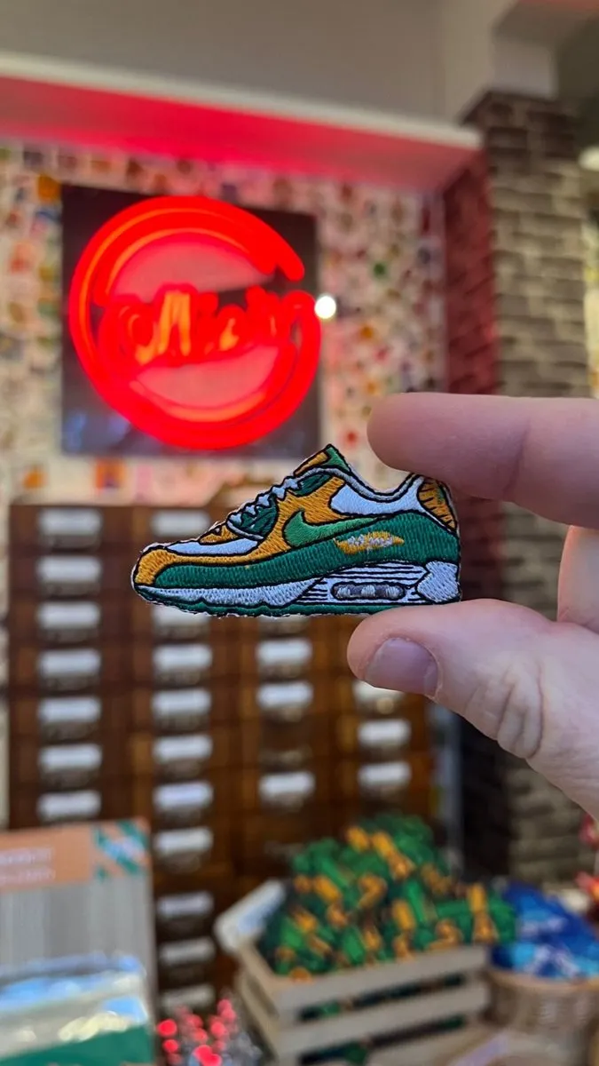 Nike Air Max embleem (groen-oranje)- Strijk embleem - Carnavalskleding - Carnaval accessoires