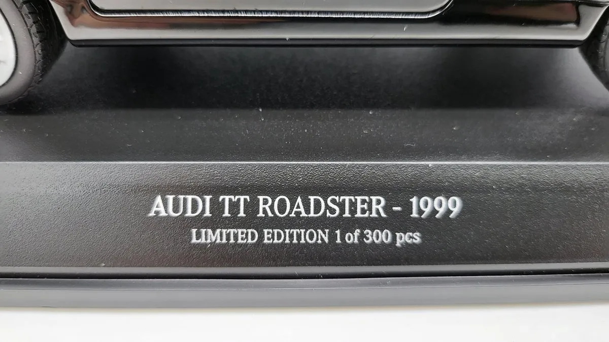 Audi TT Roadster 1999 Minichamps 1:18 Schaalmodel - afbeelding 6 van 6