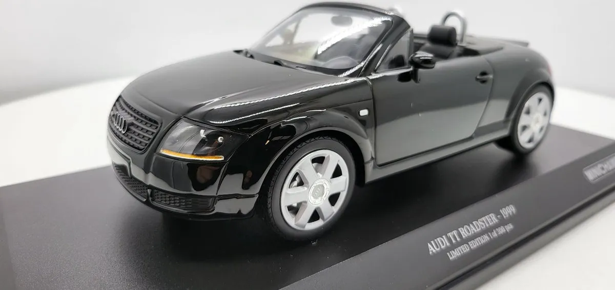 Audi TT Roadster 1999 Minichamps 1:18 Schaalmodel