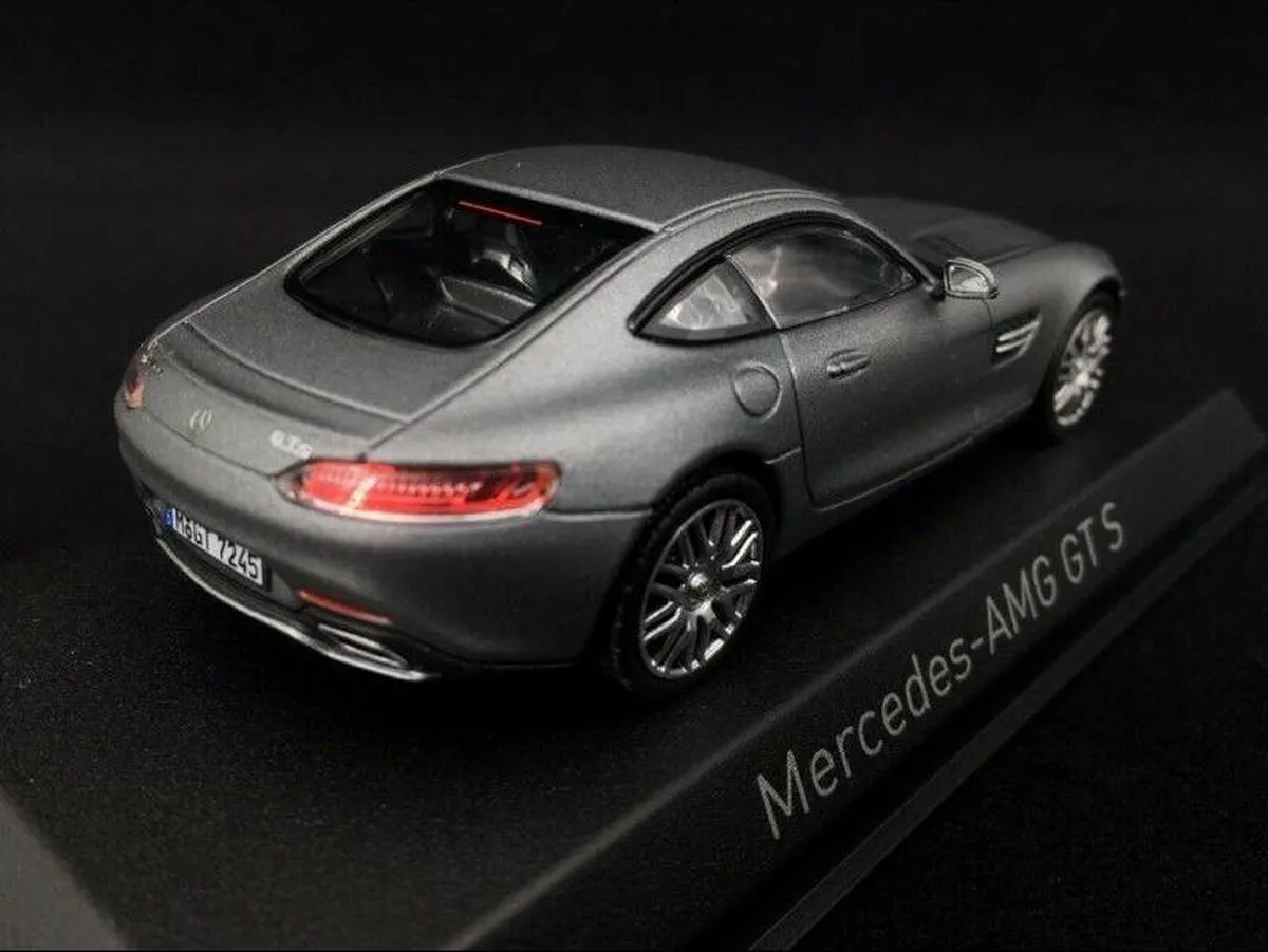 Mercedes-AMG GT S 2015 Norev - 1:43 Schaalmodel - Grijs Matt Metallic