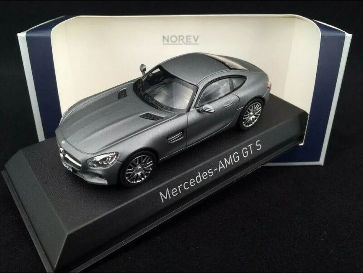 Mercedes-AMG GT S 2015 Norev - 1:43 Schaalmodel - Grijs Matt Metallic