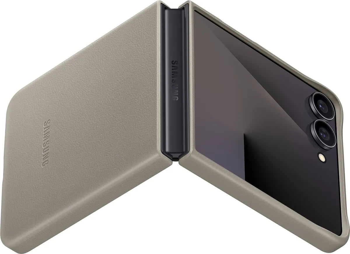 Samsung Galaxy Z Flip 7 Taupe Hoesje EF-VF766PJEGWW