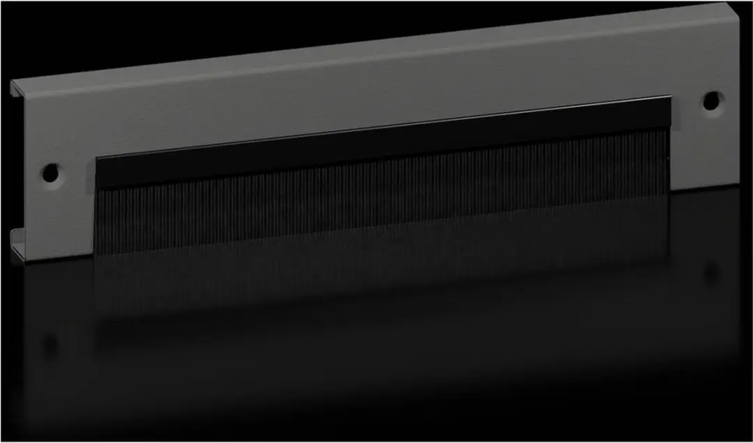 Rittal 8660092 VX Sokkelplaat met Borstelstrip 600mm - afbeelding 2 van 3