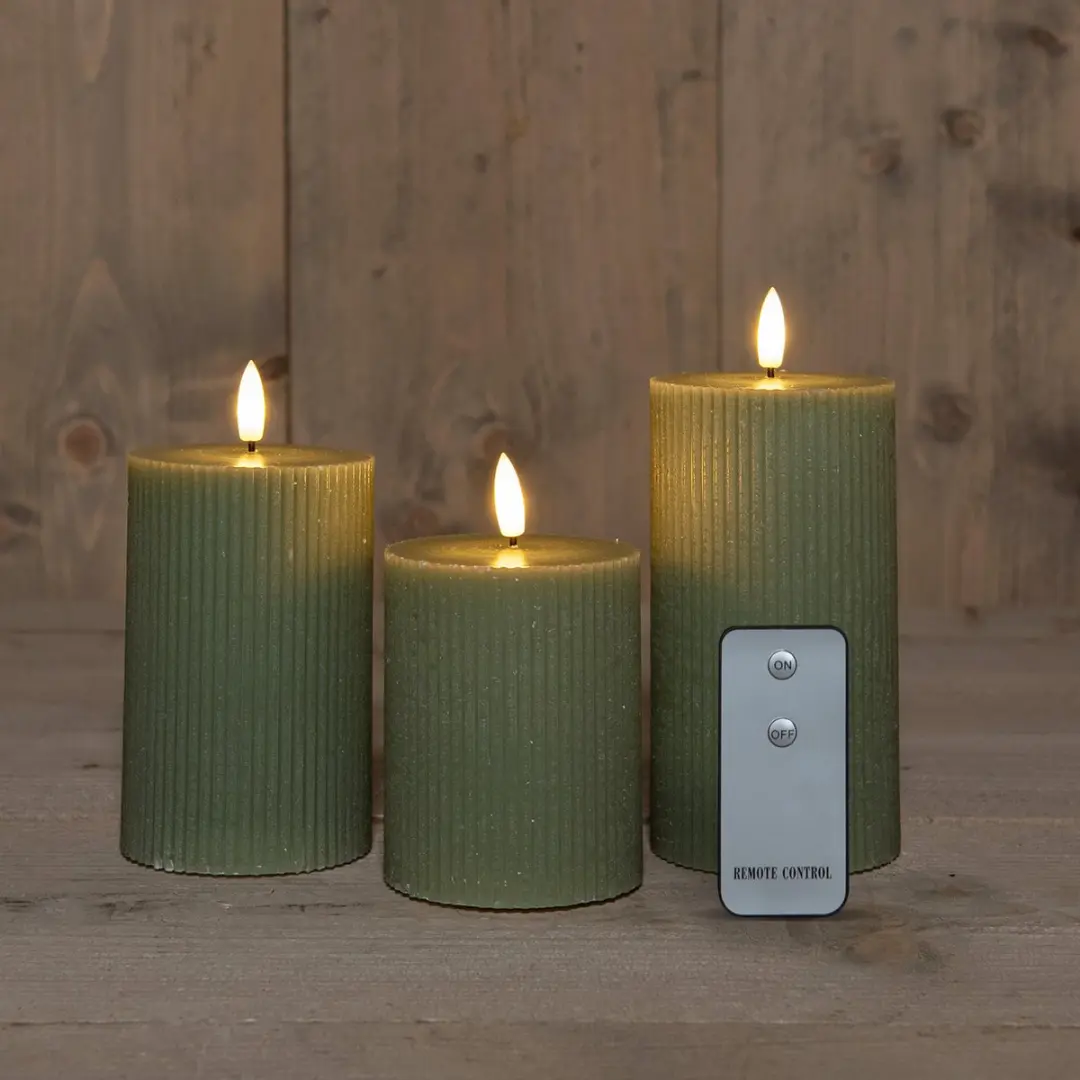 Anna's Collection LED Stompkaarsen 3x - Jade Groen - 7,5 cm - afbeelding 3 van 5
