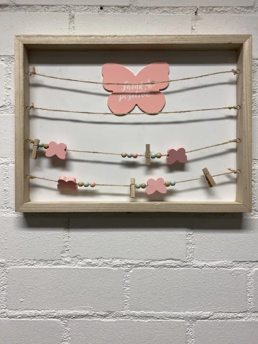 Decoratief houten wandbord + knijpertjes