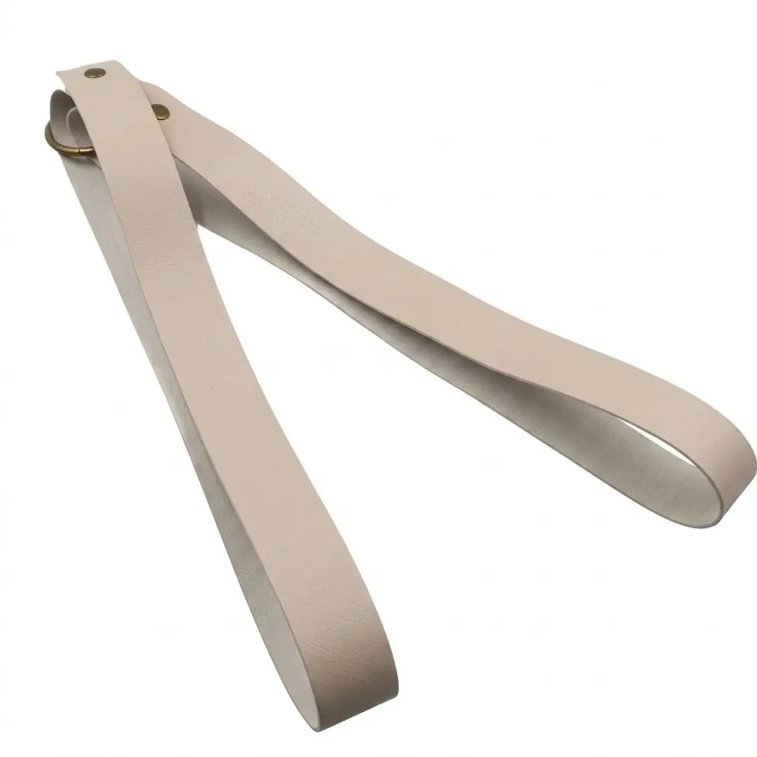 Beige wand opberger hangend met band en metalen ring tijdschrift houder wand org