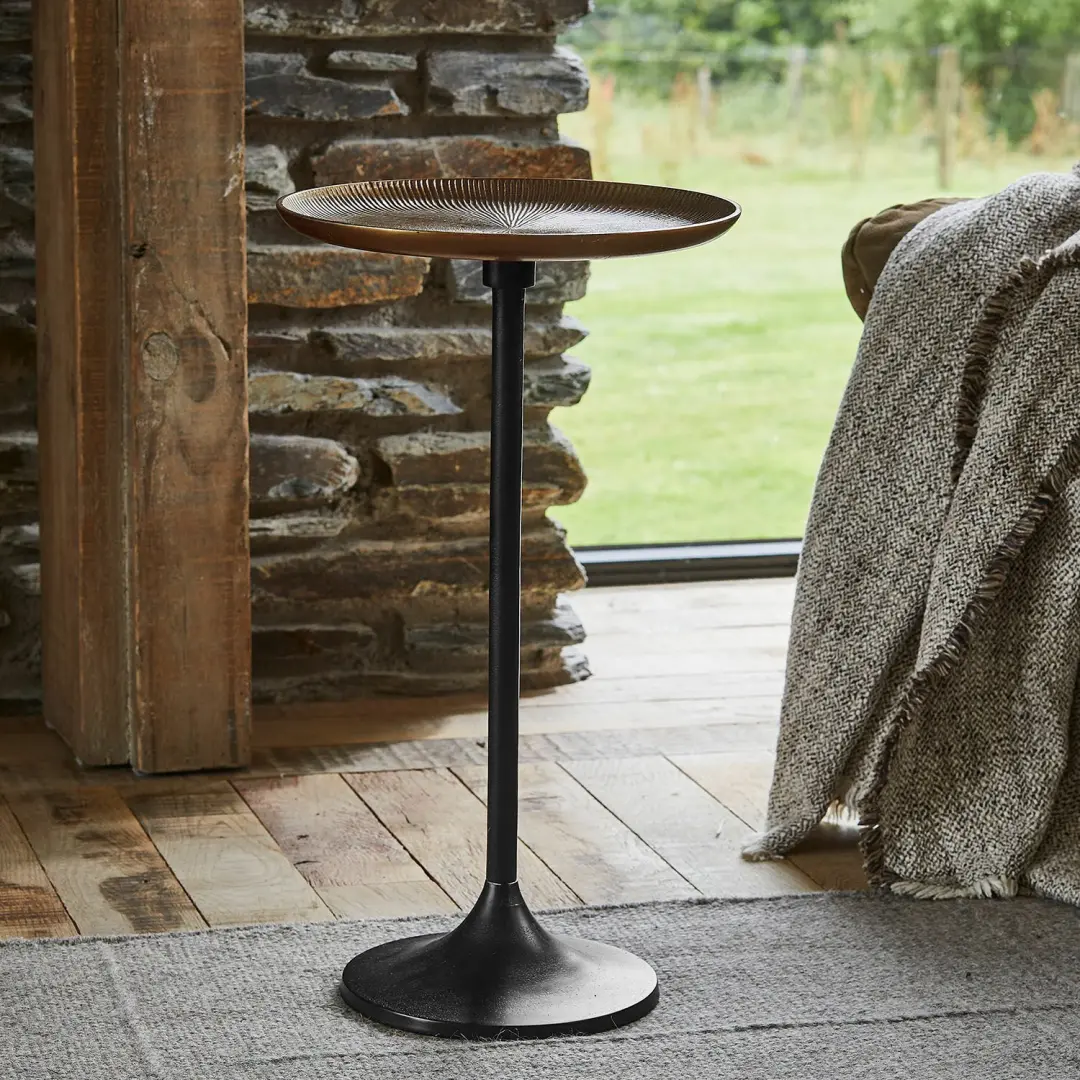 Loberon Elmsford Bijzettafel 31cm Antiekzwart/Messing - afbeelding 6 van 6