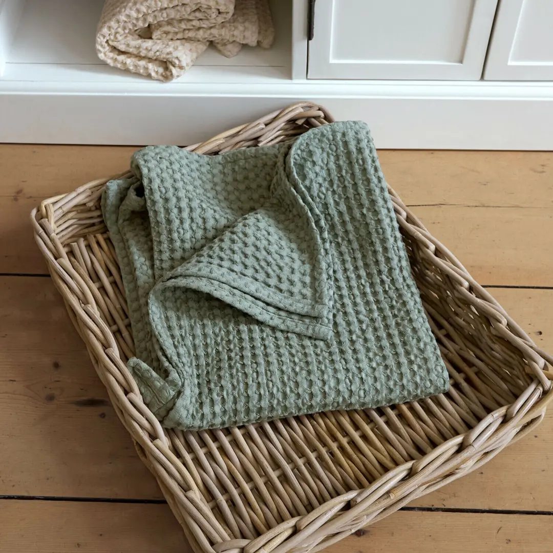 Loberon Handdoek Maralei - Groen - afbeelding 3 van 4