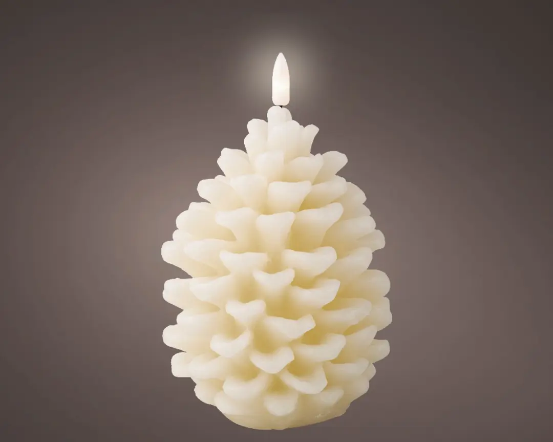 LED kaars dennenappel crème met vlam-effect