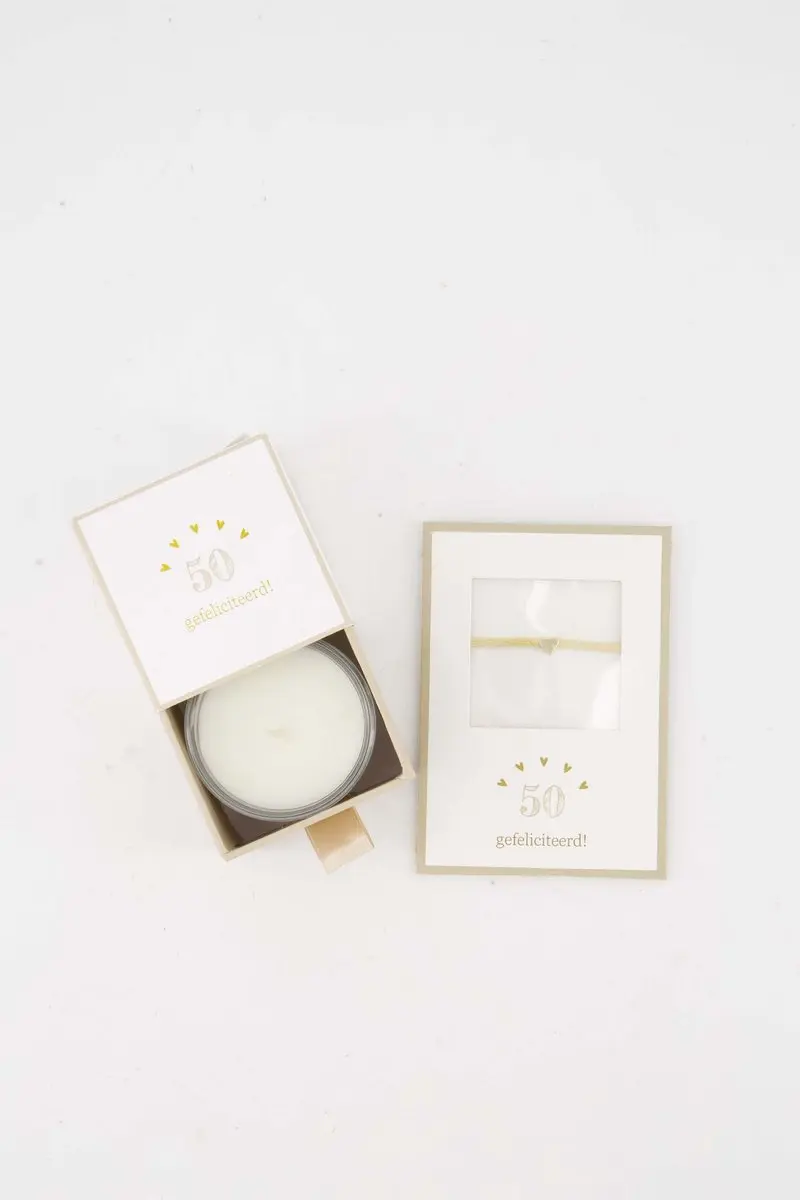 Zusss Set Van Een Geurkaars Glas In Doosje En Armbandje Hartje '50 Gefeliciteerd