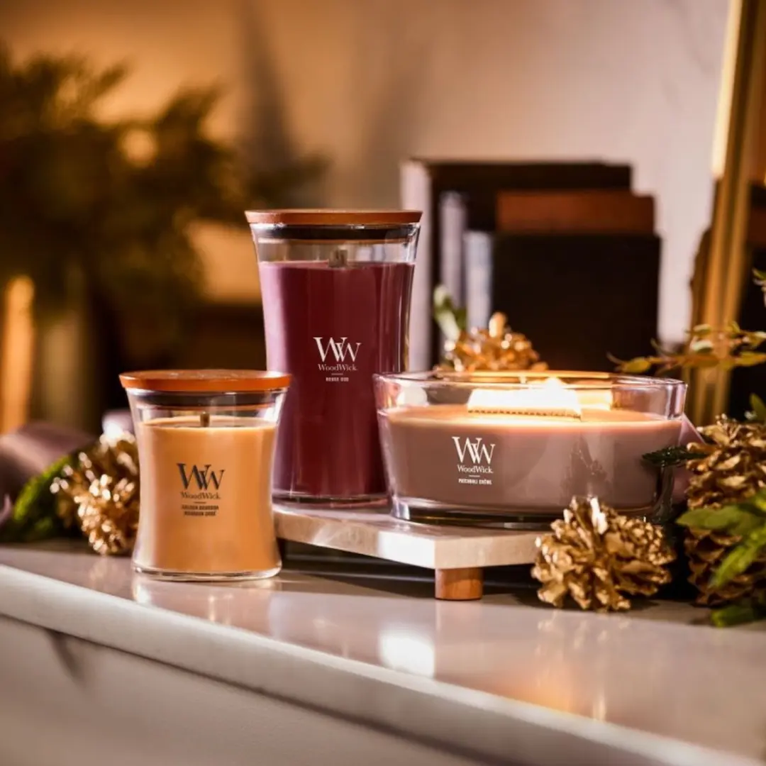WoodWick Hourglass Geurkaars Rouge Oud - 130 Branduren - afbeelding 3 van 6