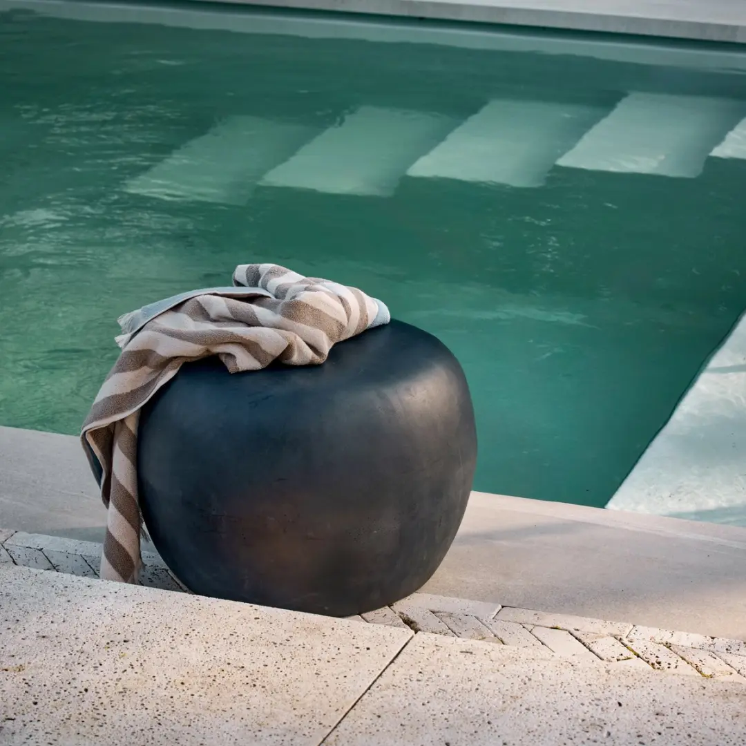 vtwonen Pebble Bijzettafel 50cm Antraciet - afbeelding 6 van 6