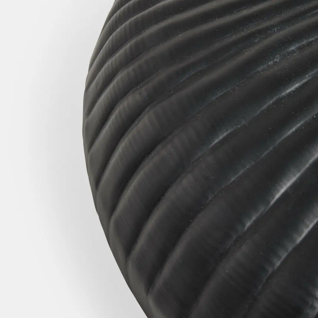 Loberon Myrkja Vaas - 2 Stuks - Ø42cm - Zwart - afbeelding 3 van 5