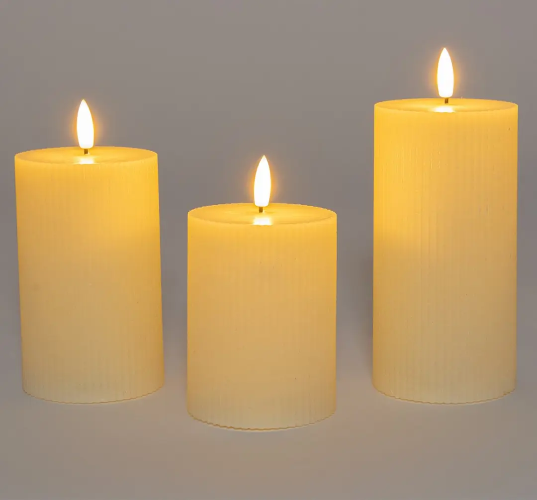 Anna's Collection LED Stompkaarsen 3x - Warm wit - 7,5 cm - afbeelding 2 van 5