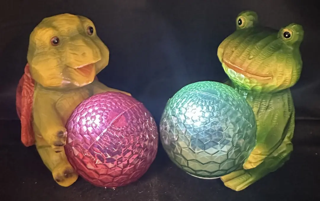 Polyresin solarlampen " kikker en schildpad met bal"