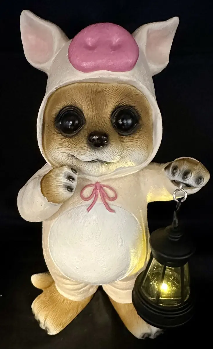 Decoratieve solarlamp "stokstaartje in onesie"